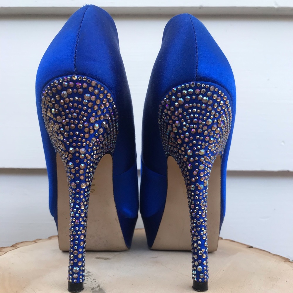Steve Madden Partyy-R Blue Satin Heels